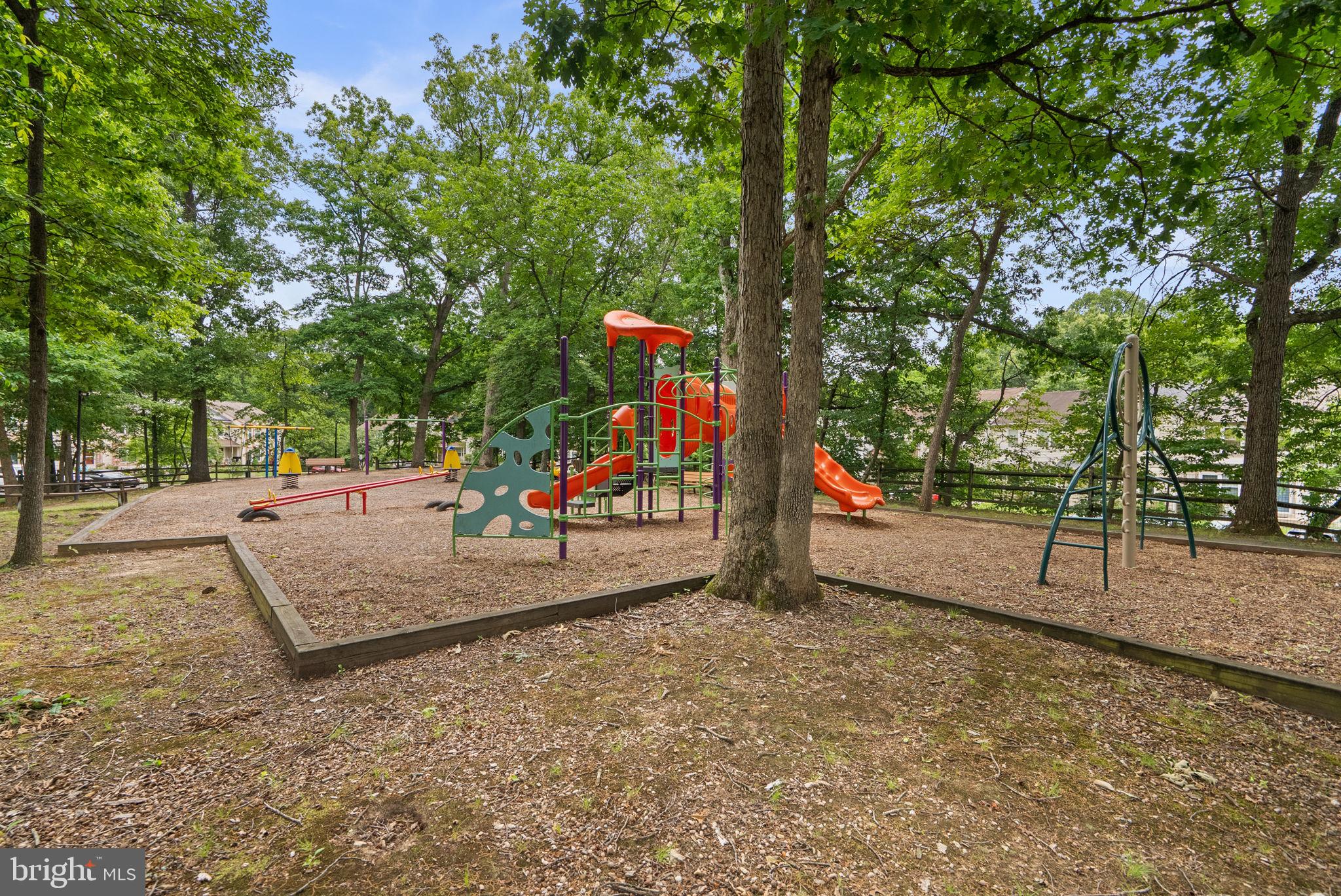 SENECA PARK - Residential