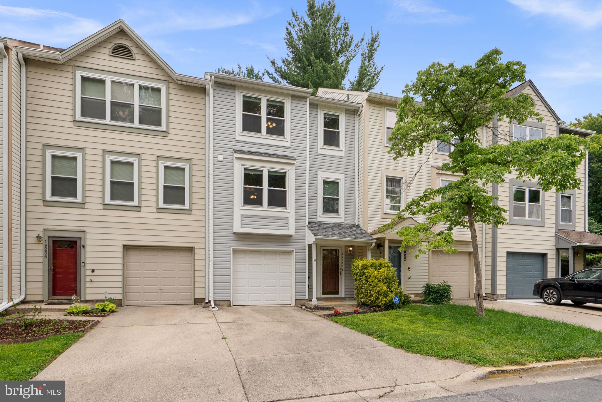 SENECA PARK - Residential