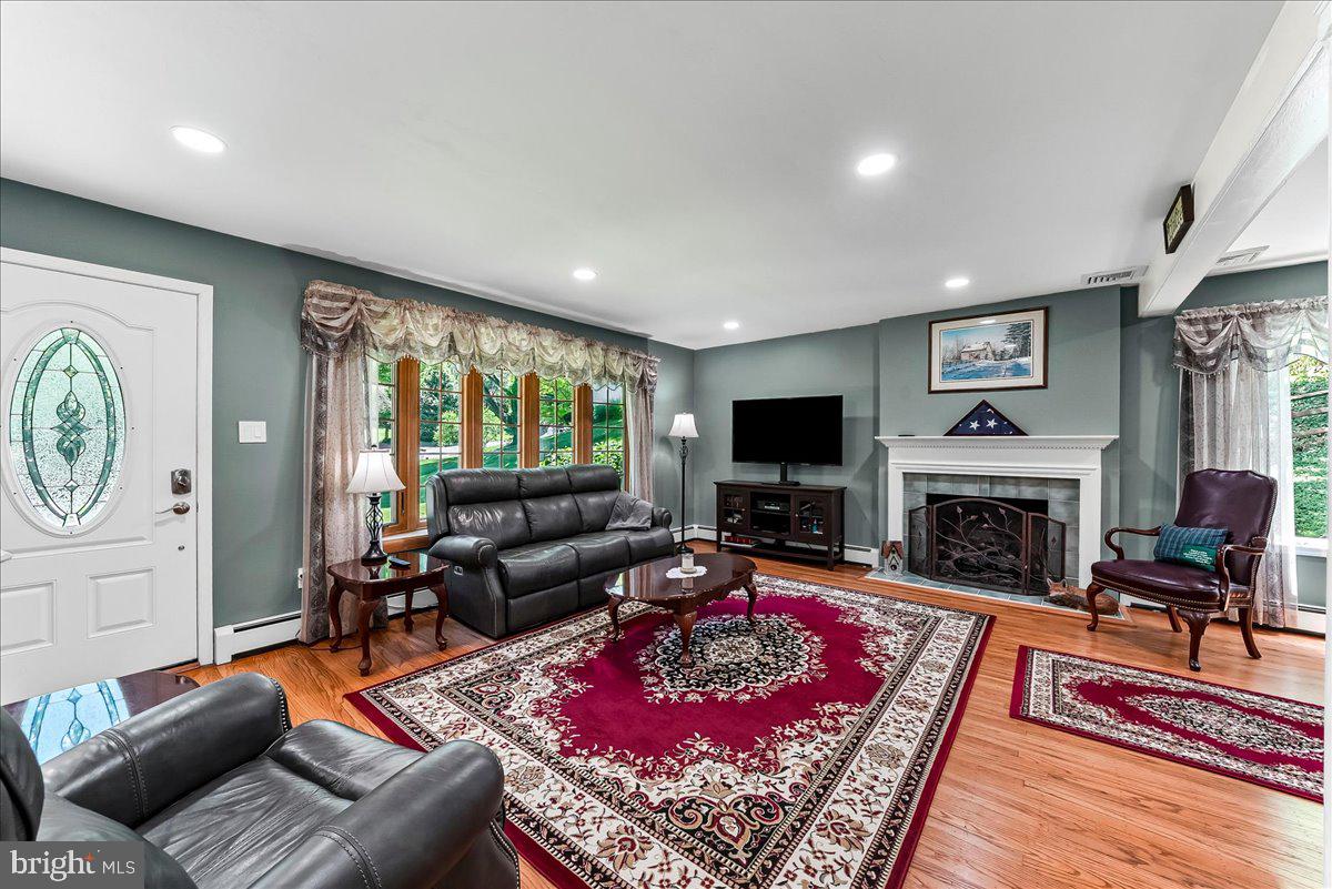 KNOWLTONWOOD - Residential