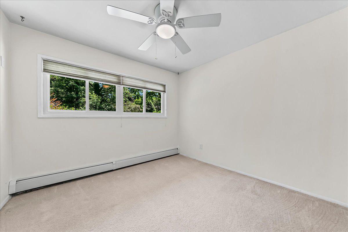 KNOWLTONWOOD - Residential