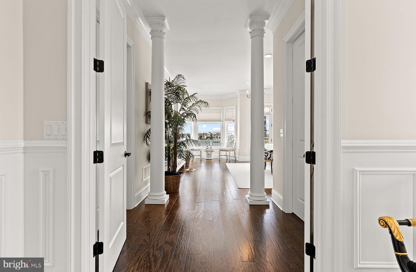 SILVER LAKE SHORES - Residential
