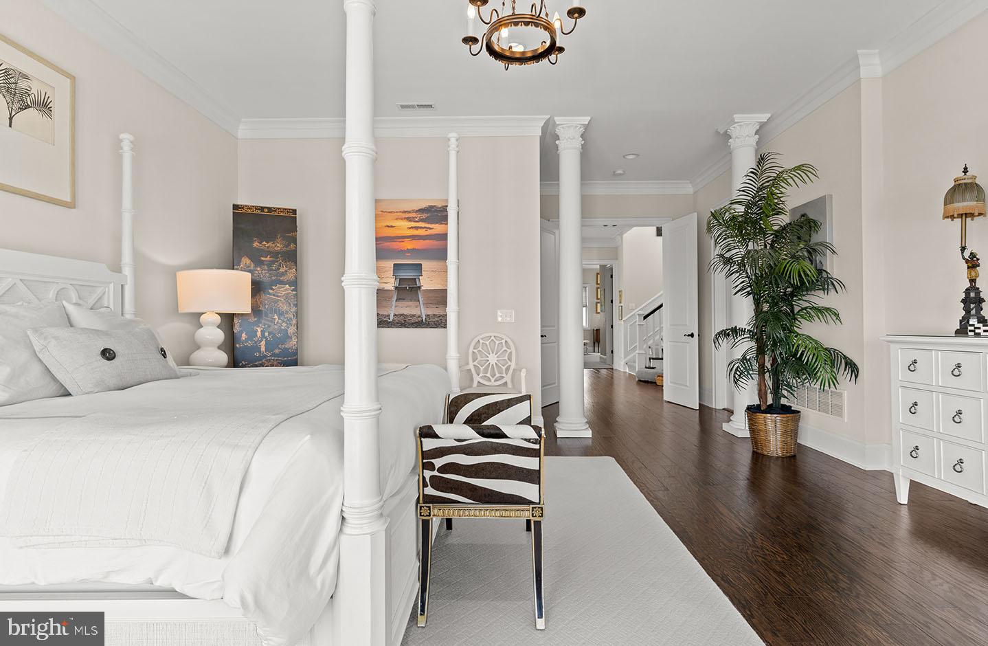 SILVER LAKE SHORES - Residential