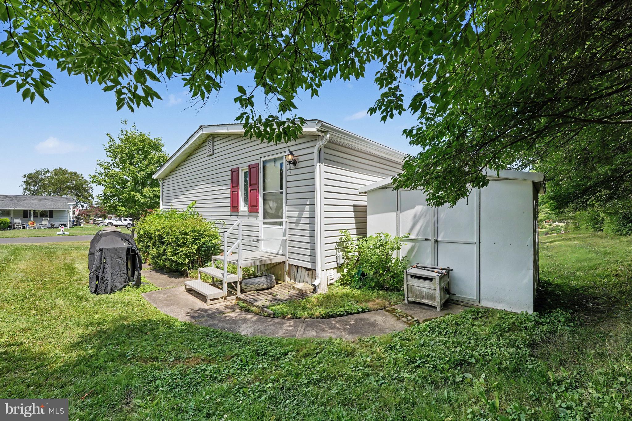 NESHAMINY FALLS - Residential