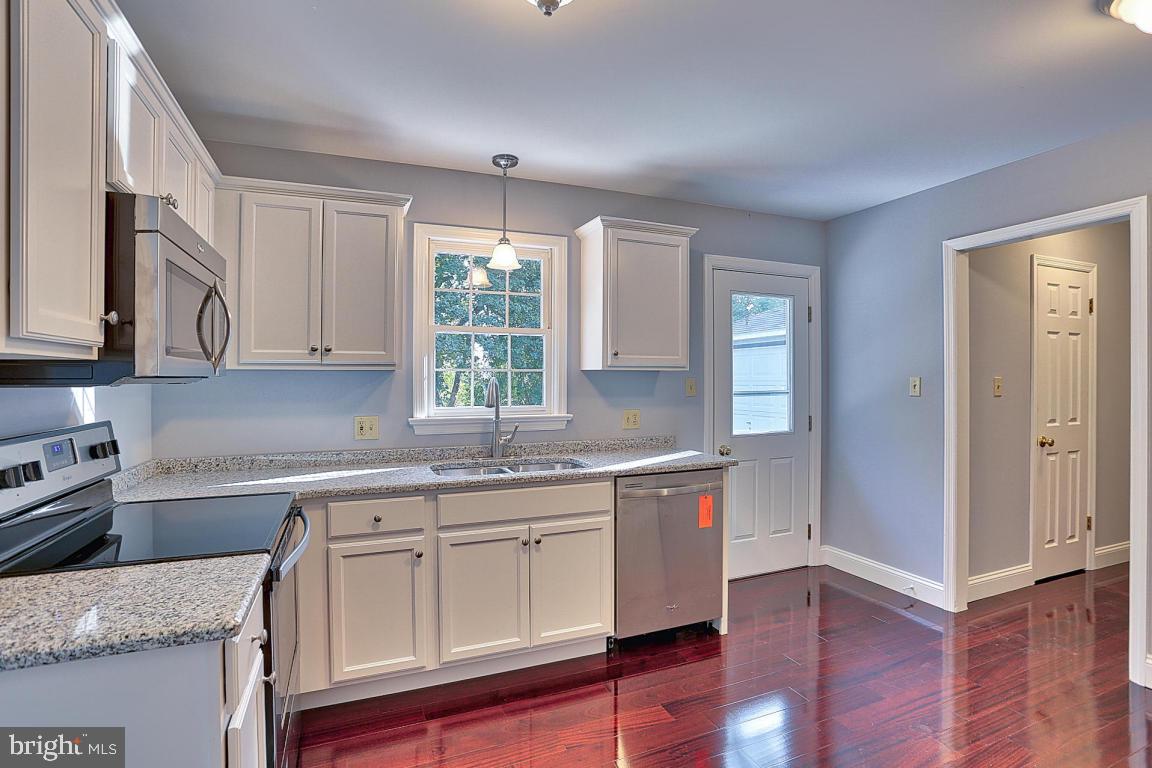 EASTLAND HILLS - Residential