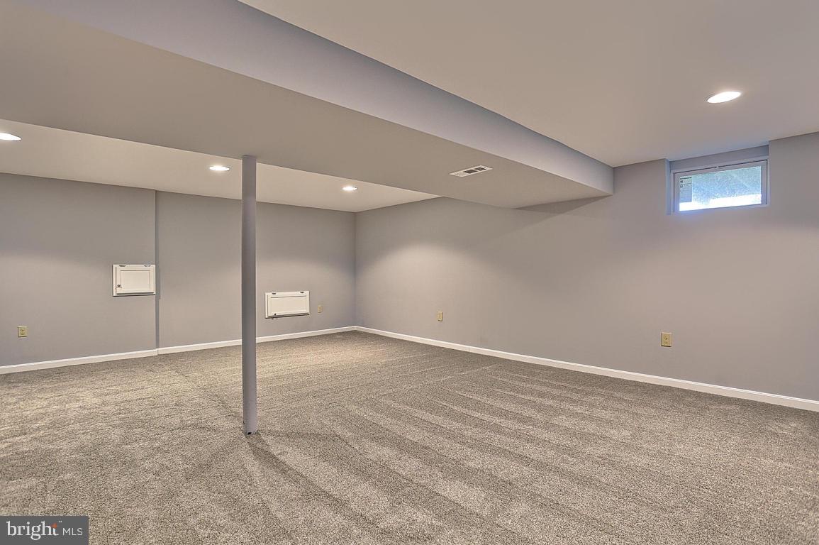 EASTLAND HILLS - Residential