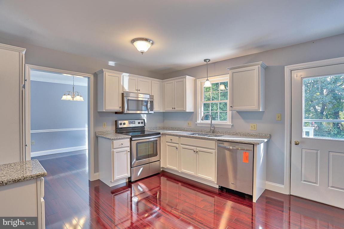EASTLAND HILLS - Residential