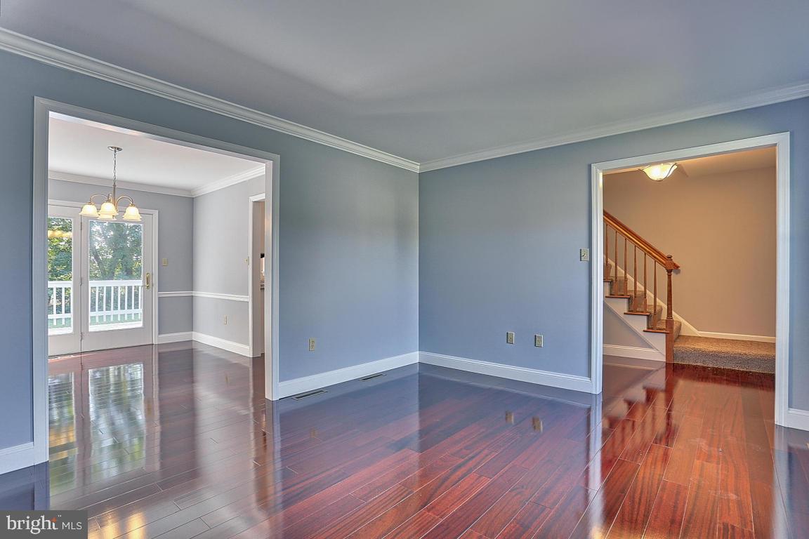 EASTLAND HILLS - Residential