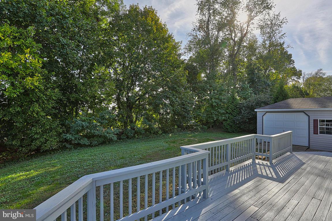 EASTLAND HILLS - Residential