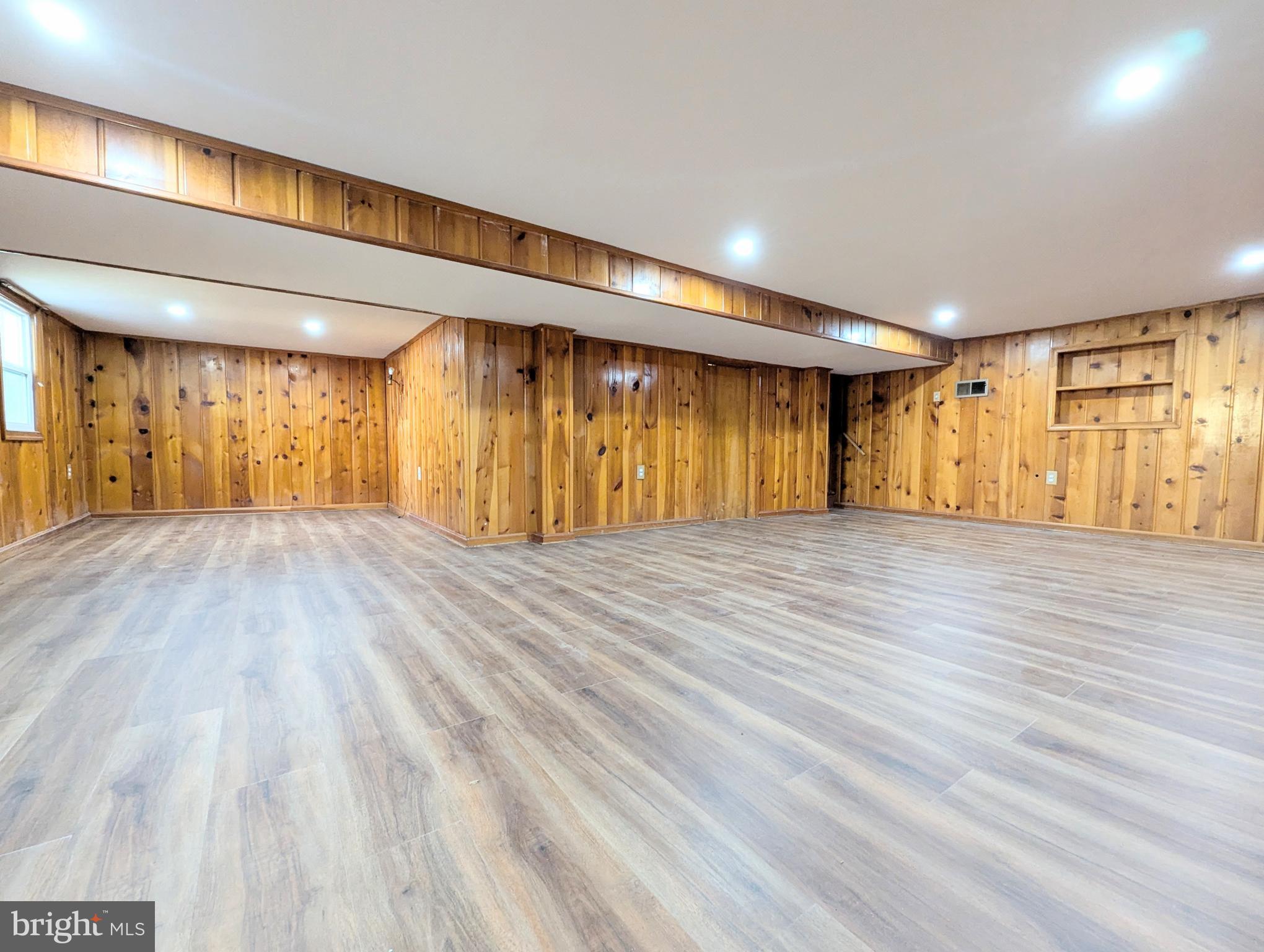 LITTLE RIVER HILLS - Residential