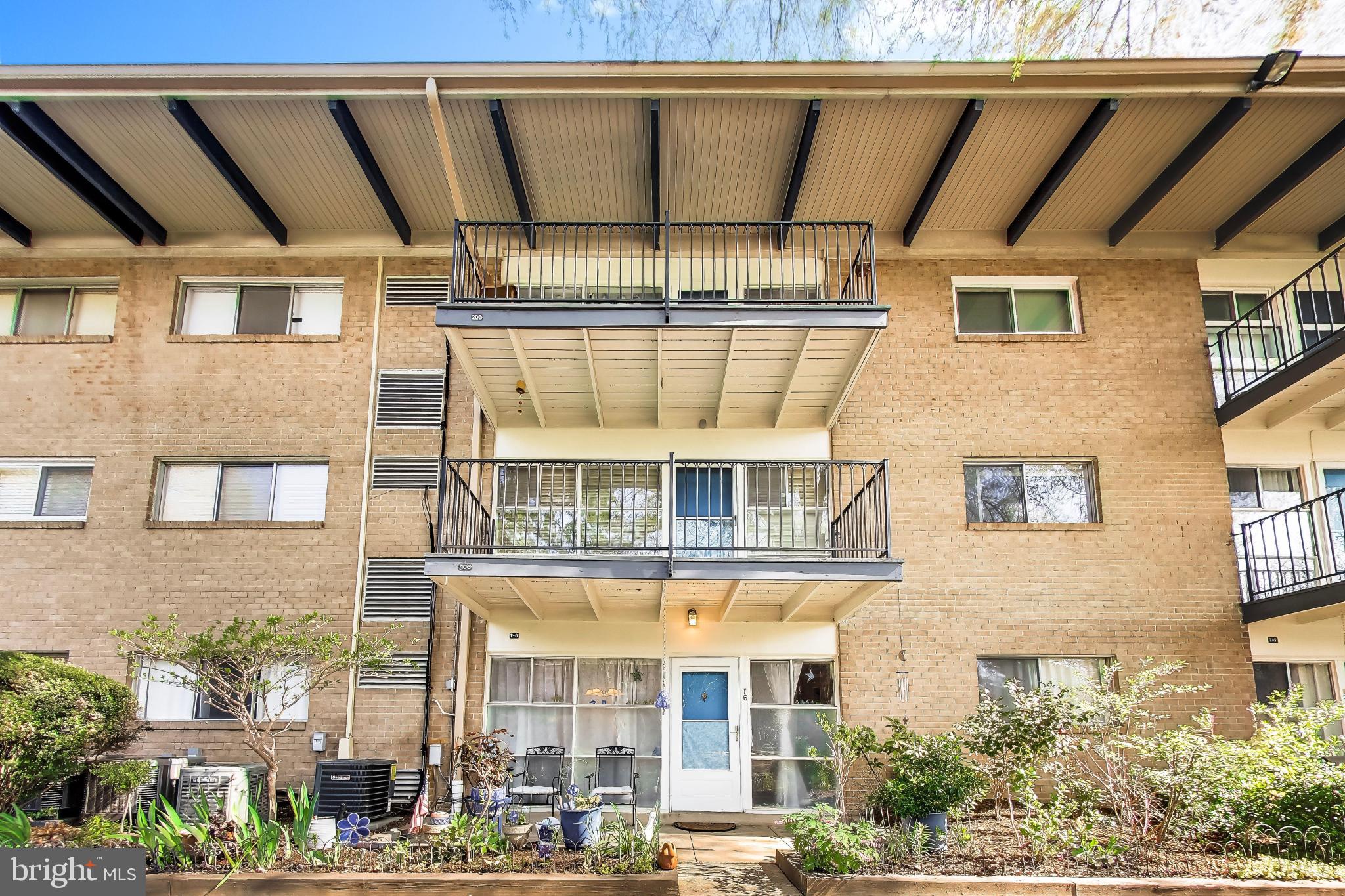 FAIRFAX HERITAGE - Residential
