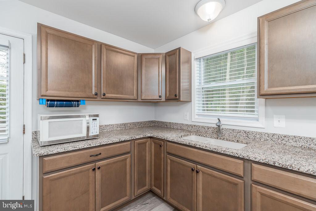 DEER RUN ACRES - Residential