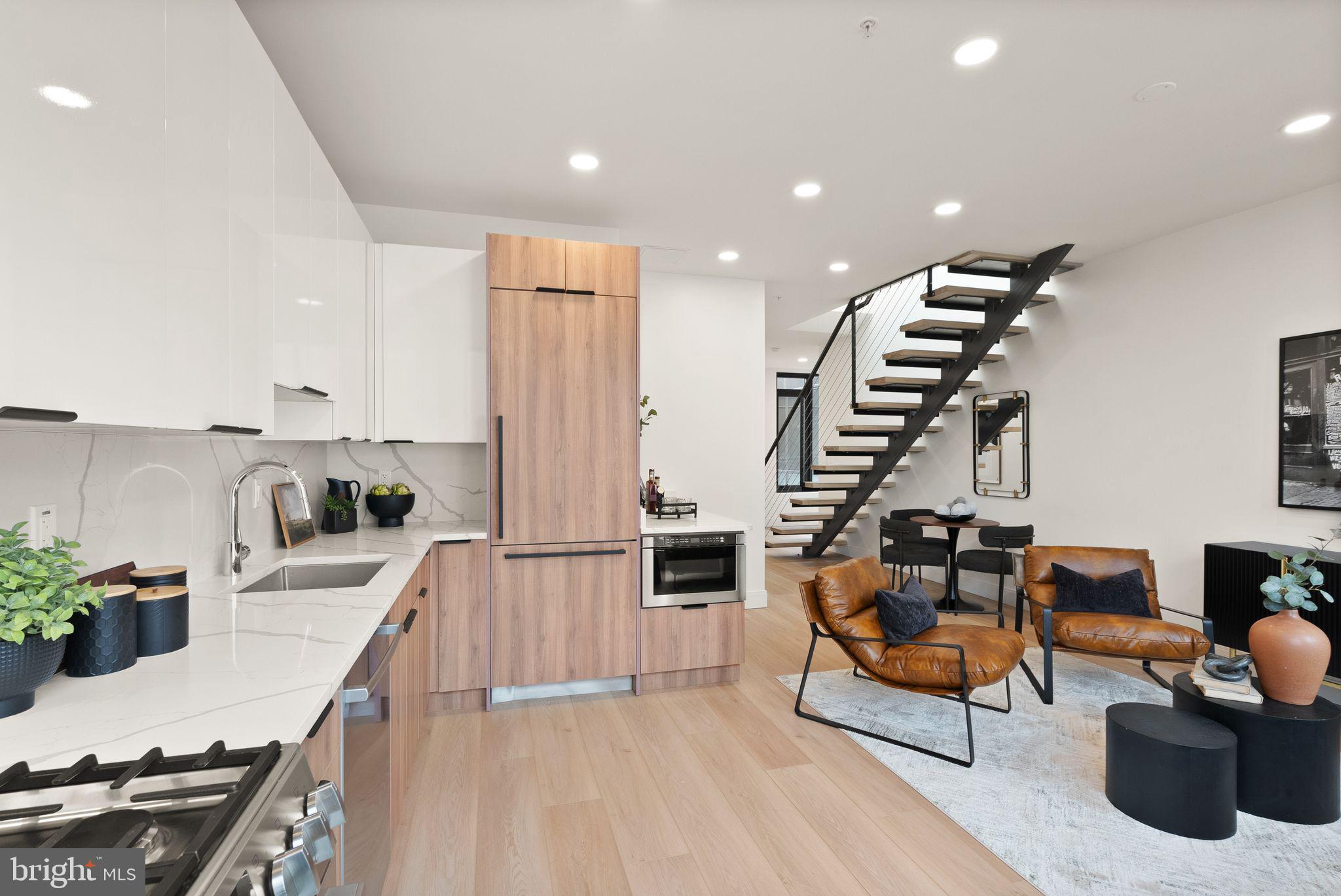 FOREST HILLS - Residential