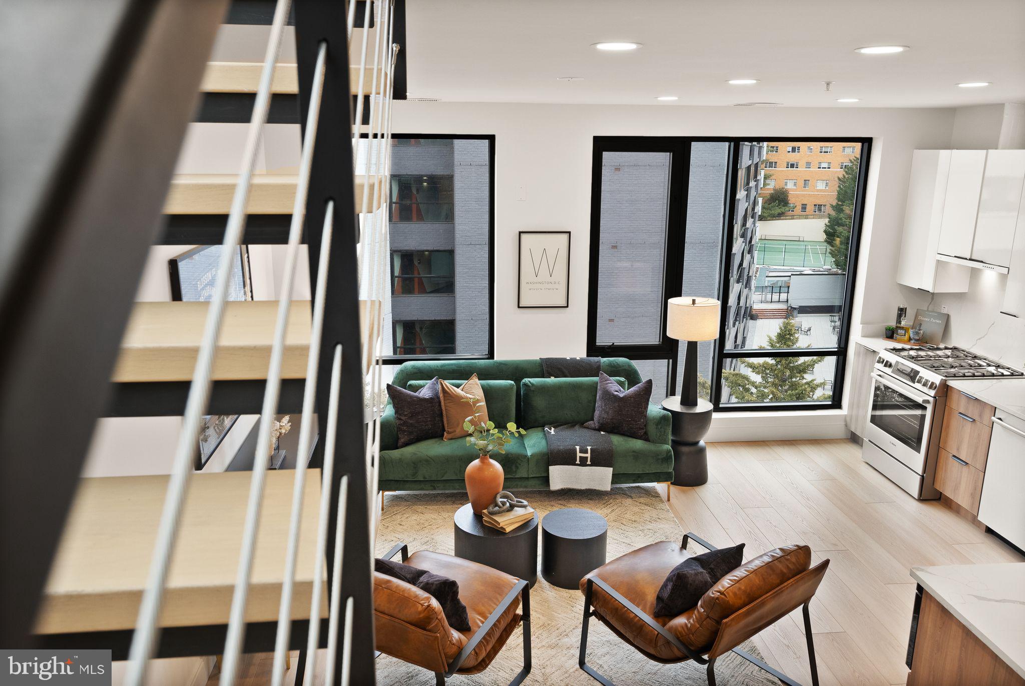 FOREST HILLS - Residential