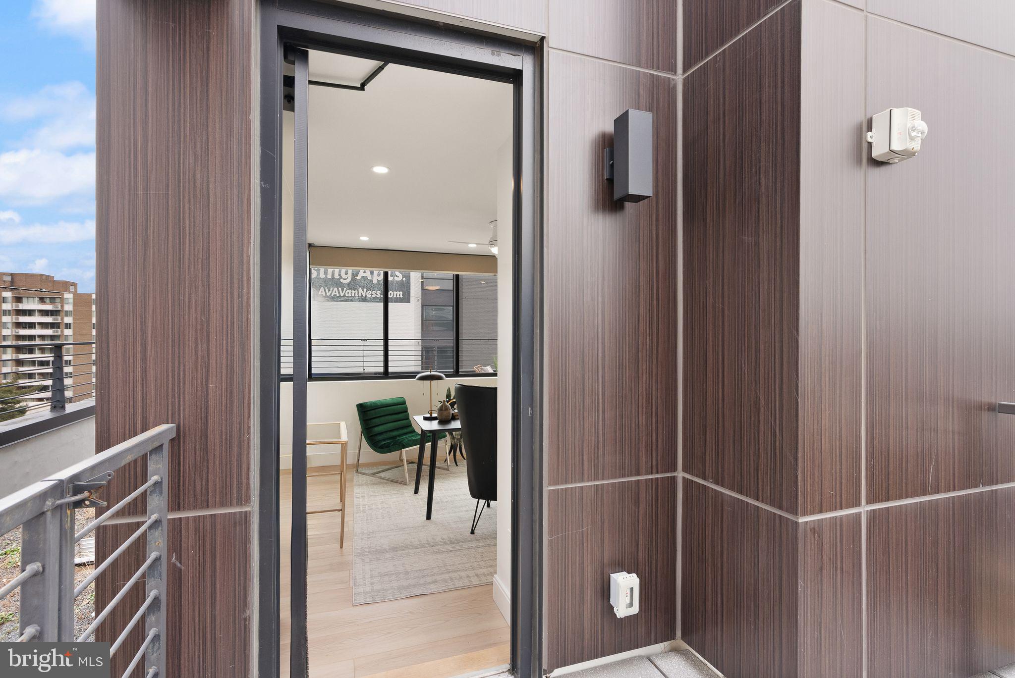FOREST HILLS - Residential