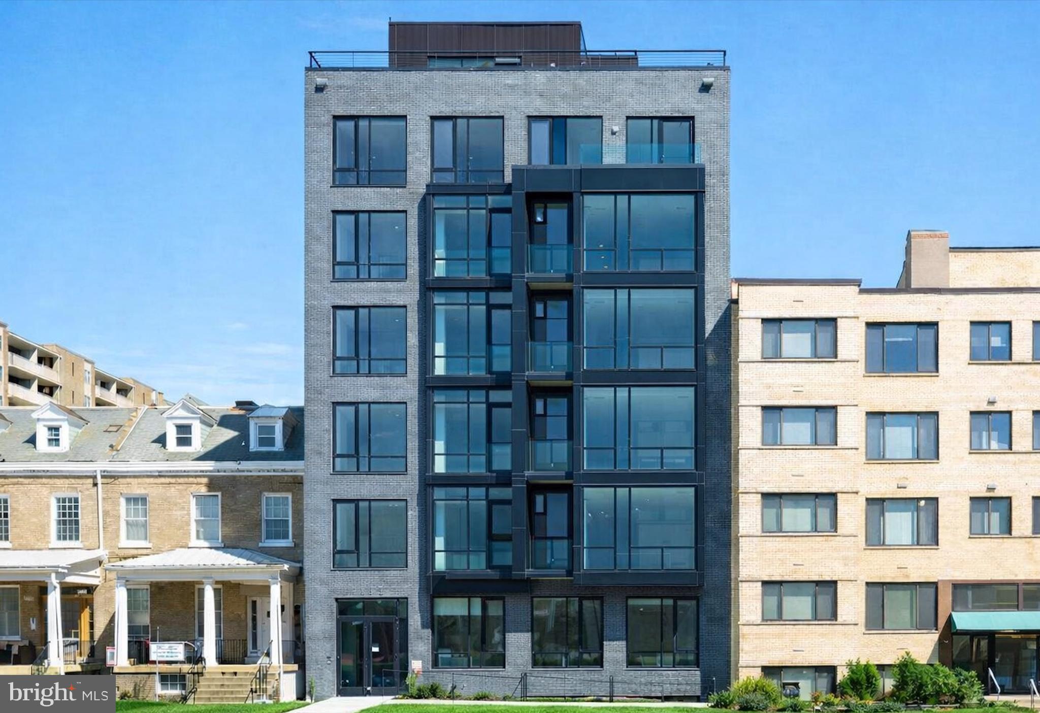 FOREST HILLS - Residential