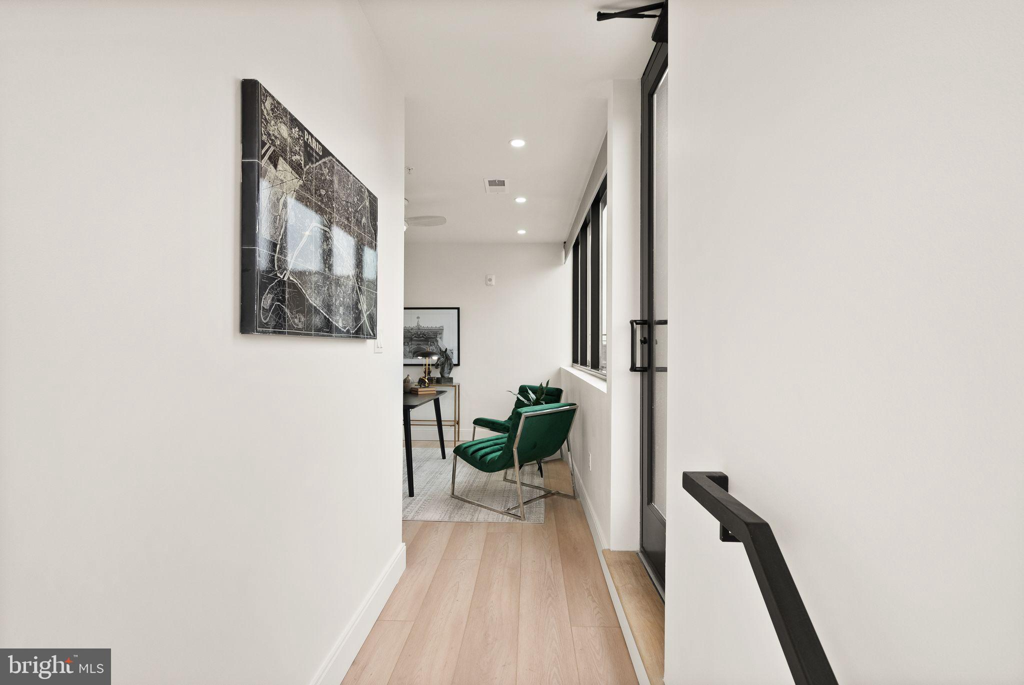 FOREST HILLS - Residential