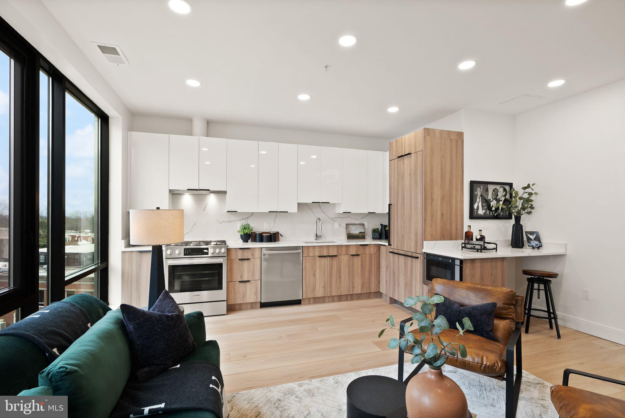 FOREST HILLS - Residential