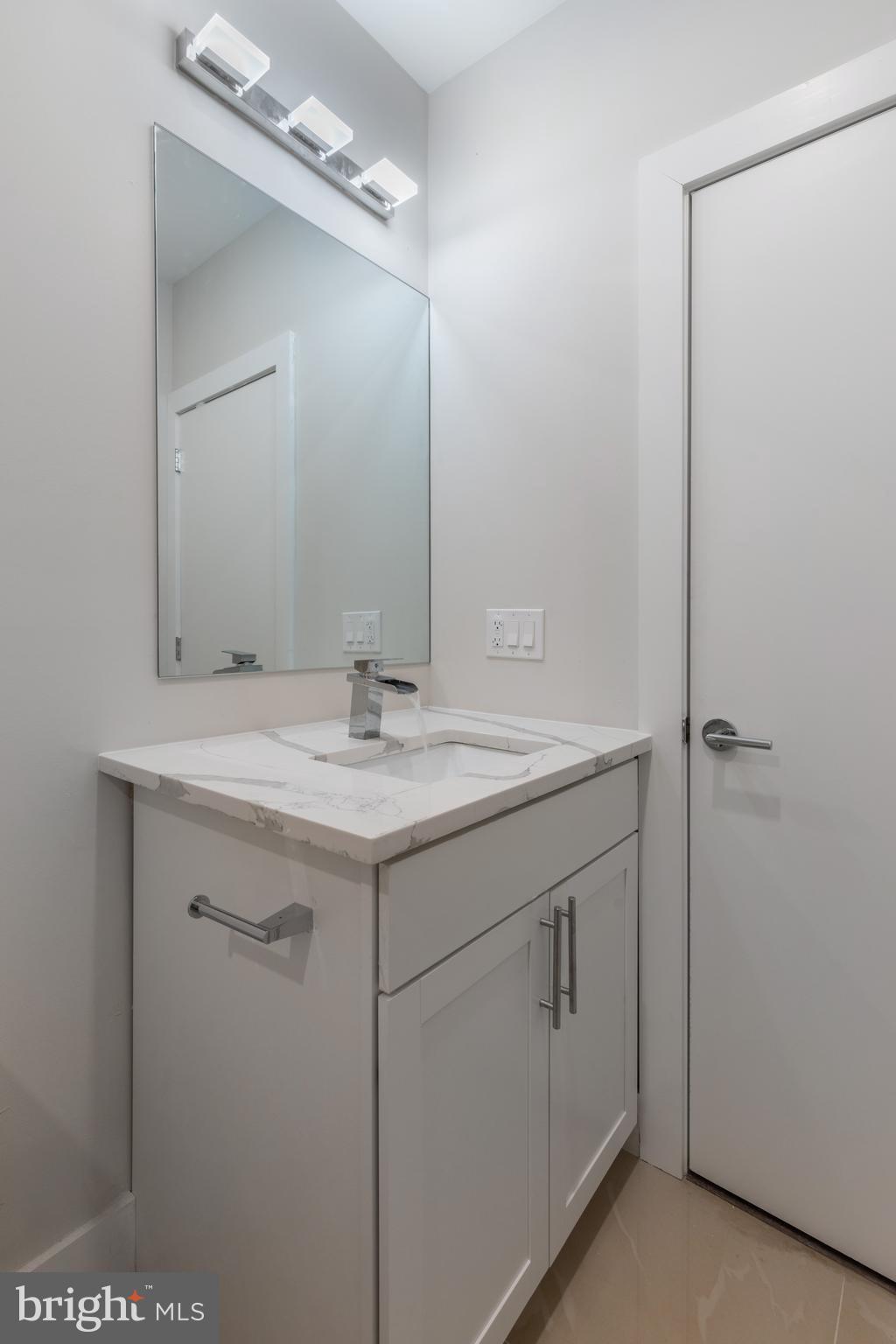 FRANCISVILLE - Residential Income