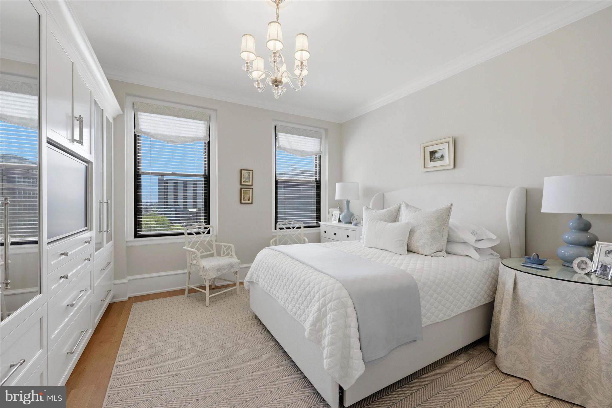 WASHINGTON SQ WEST - Residential