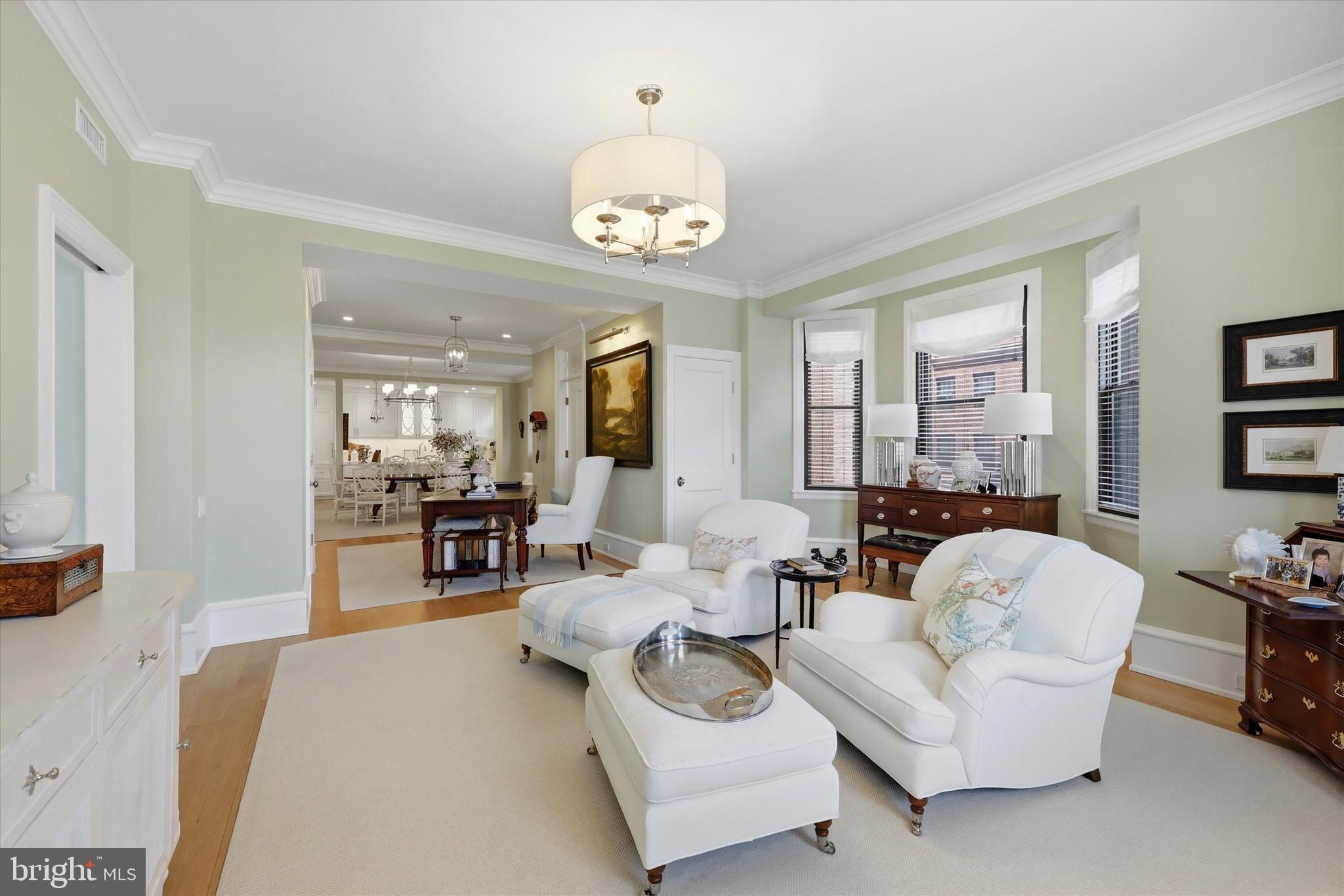 WASHINGTON SQ WEST - Residential