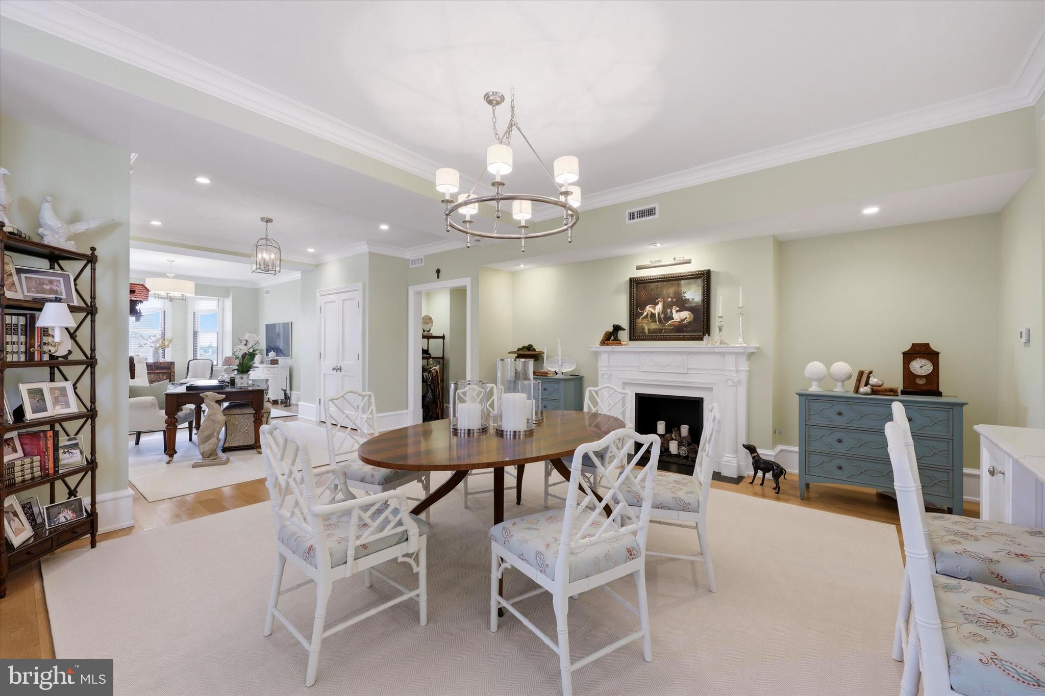WASHINGTON SQ WEST - Residential