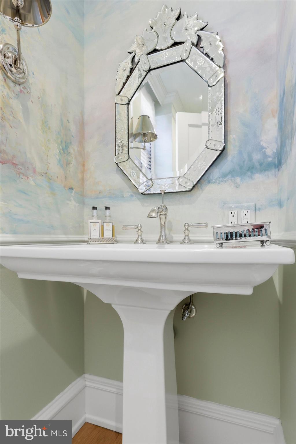 WASHINGTON SQ WEST - Residential