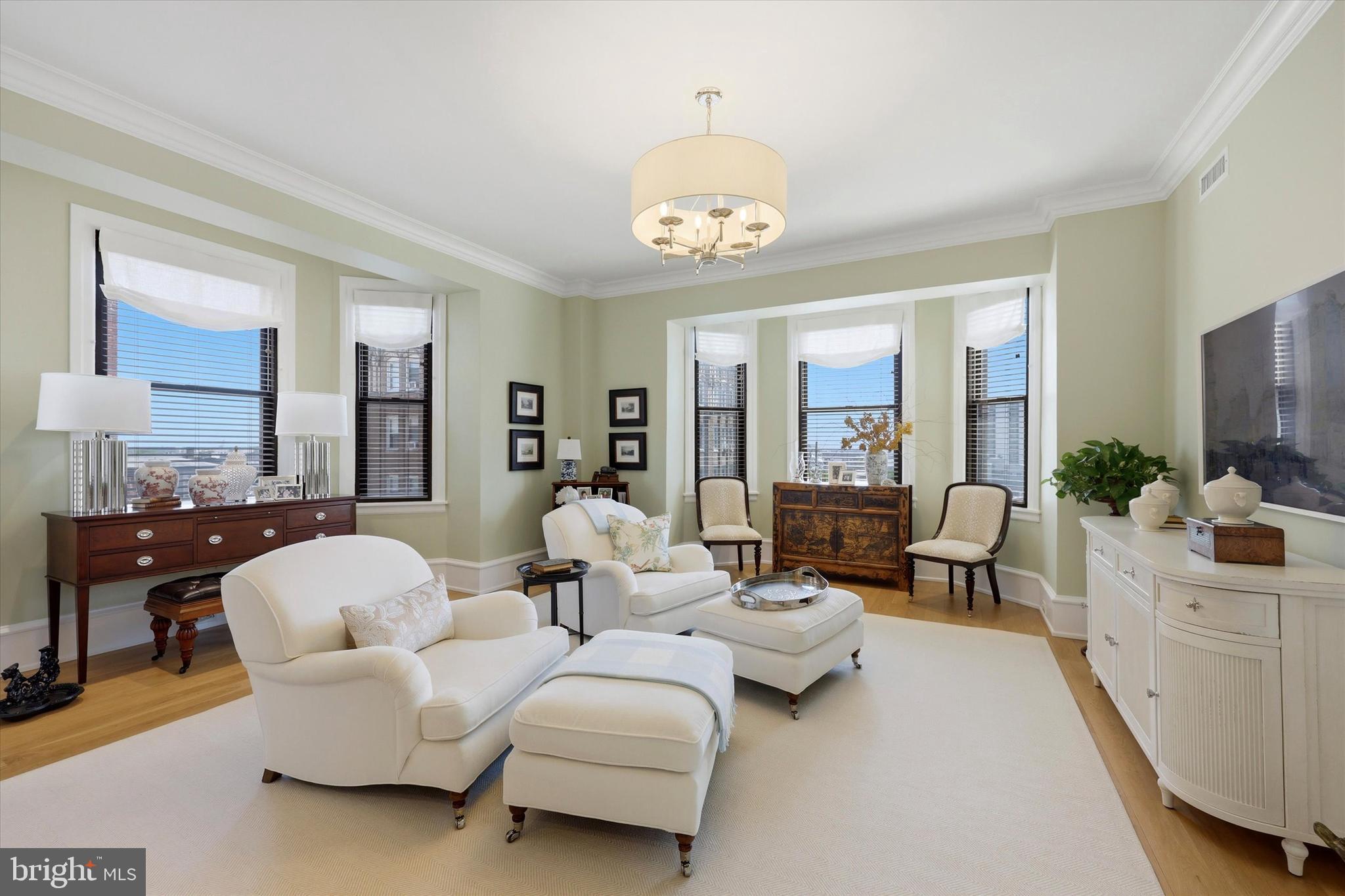 WASHINGTON SQ WEST - Residential