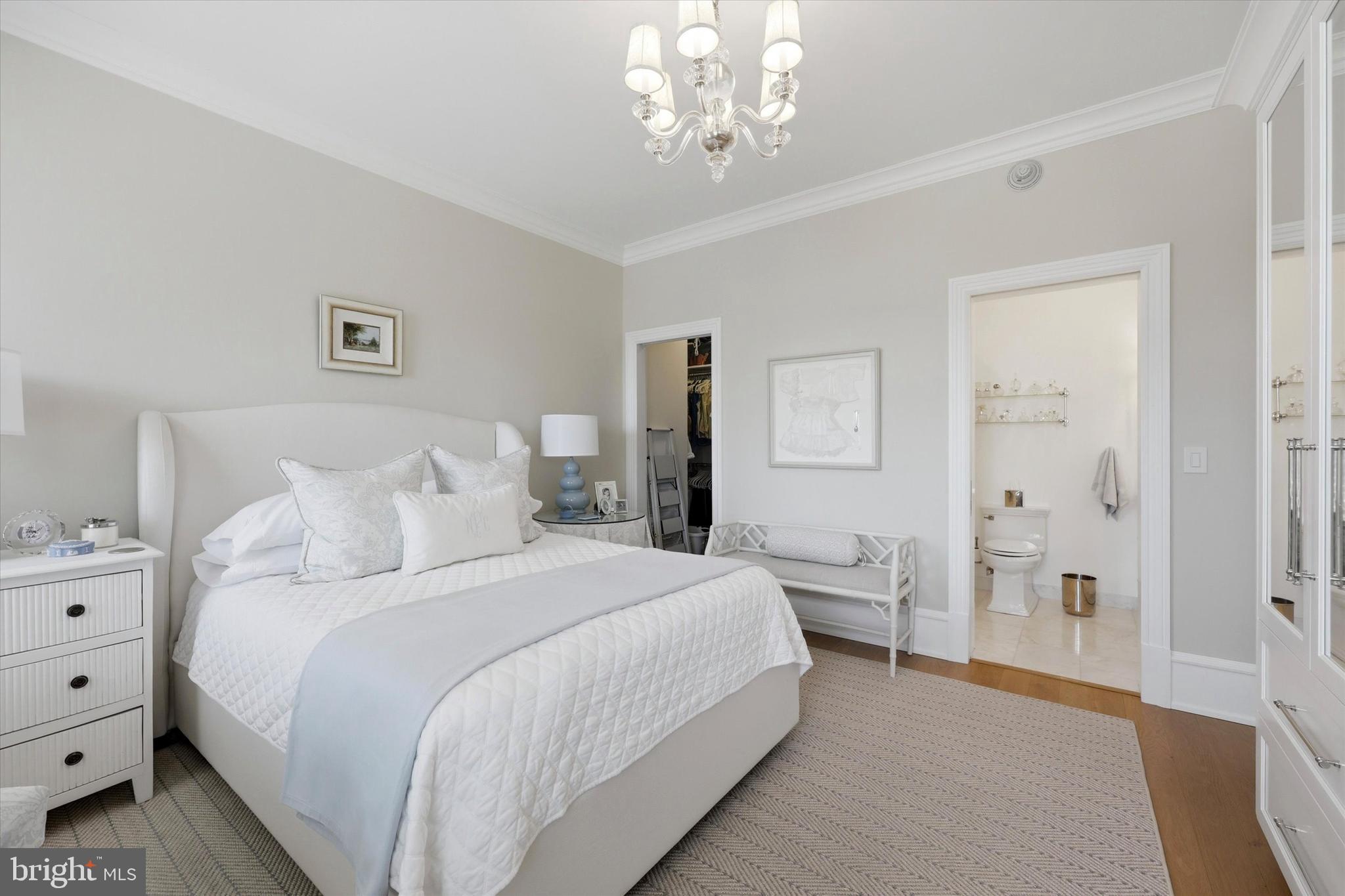 WASHINGTON SQ WEST - Residential