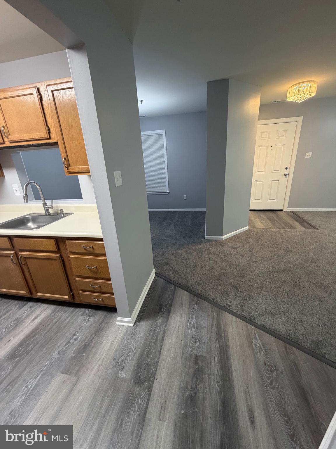 ASHTON CONDO - Residential