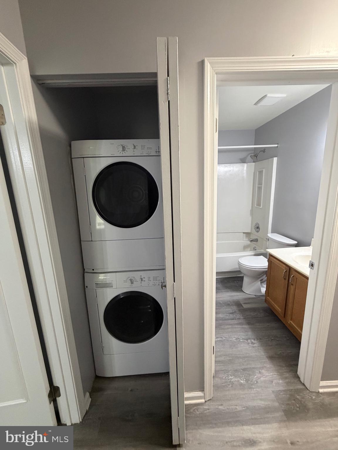 ASHTON CONDO - Residential