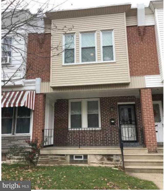 LAWNCREST - Residential Lease