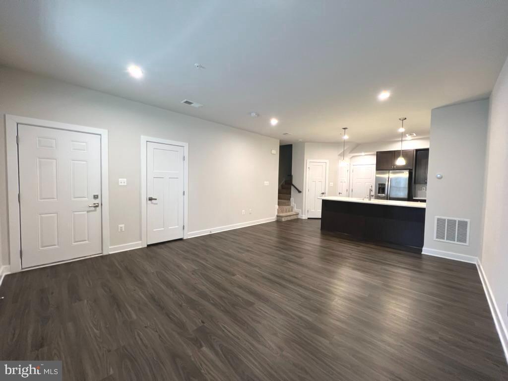 PADDOCK POINTE - Residential Lease