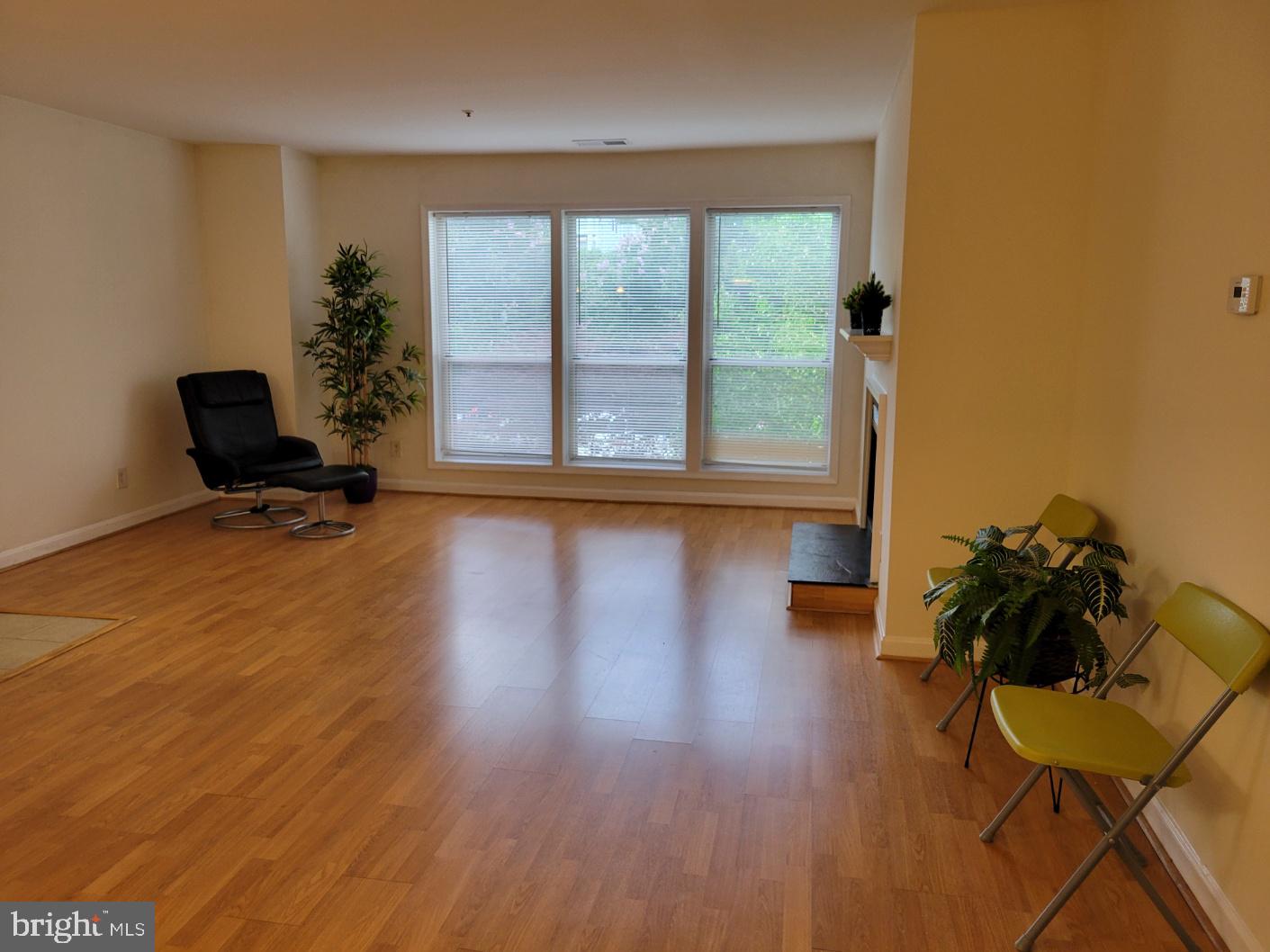 FOUR WINDS AT OAKTON - Residential