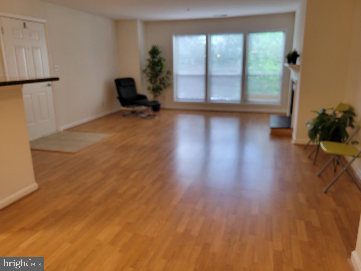 FOUR WINDS AT OAKTON - Residential