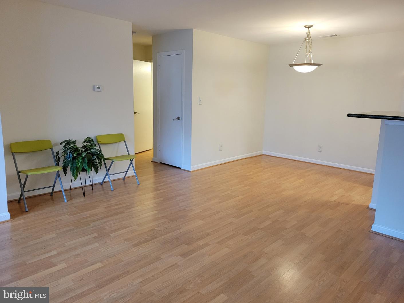 FOUR WINDS AT OAKTON - Residential