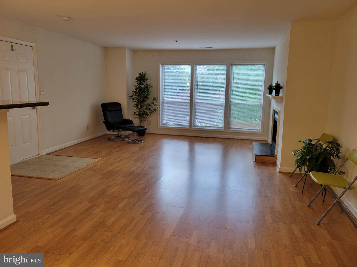 FOUR WINDS AT OAKTON - Residential