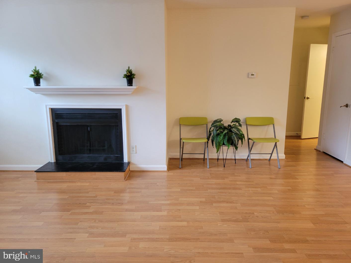FOUR WINDS AT OAKTON - Residential