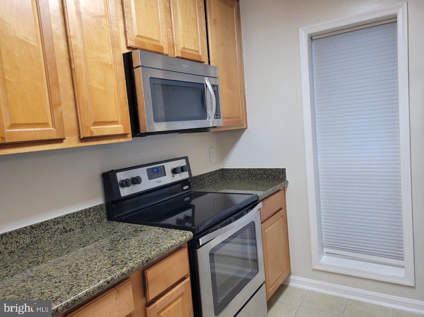 FOUR WINDS AT OAKTON - Residential