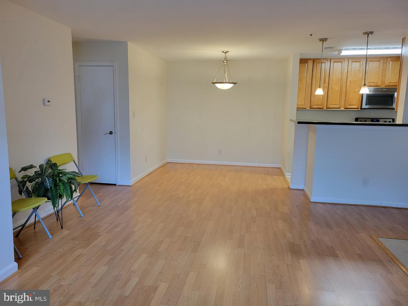 FOUR WINDS AT OAKTON - Residential