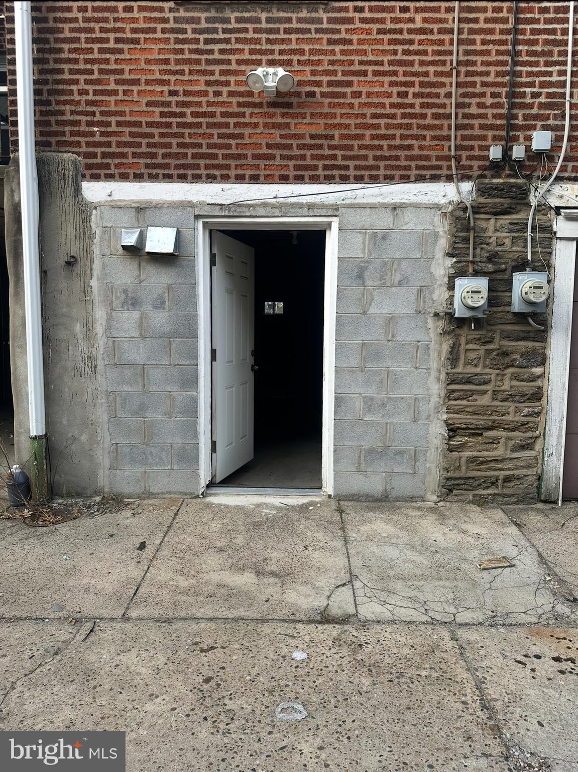 FERN ROCK - Residential