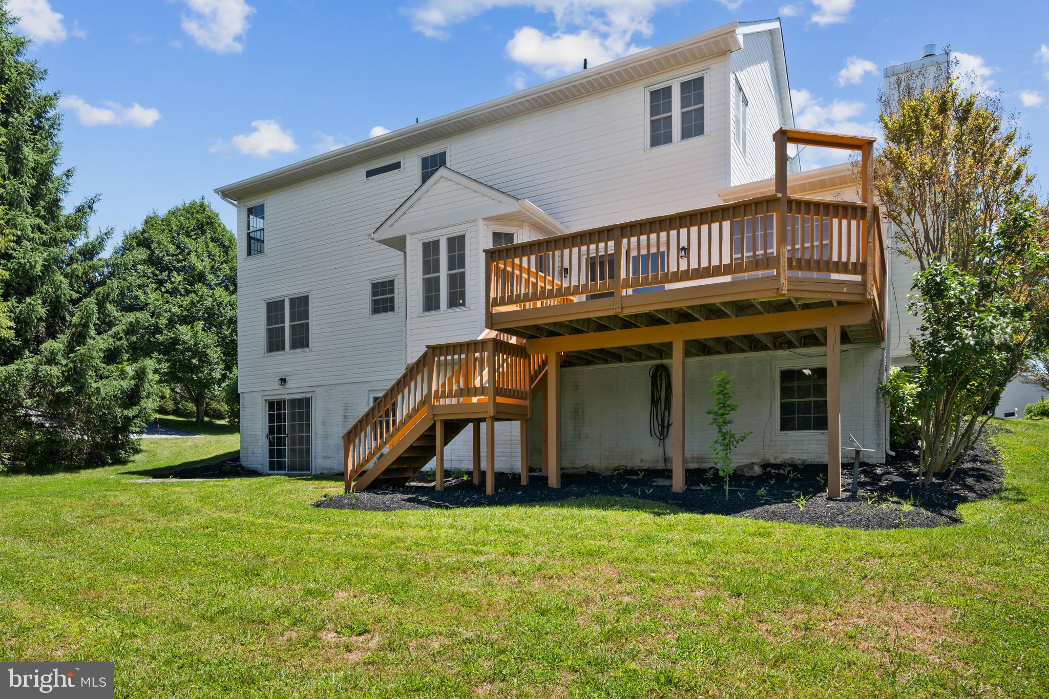 BRYNWOOD HILLS - Residential