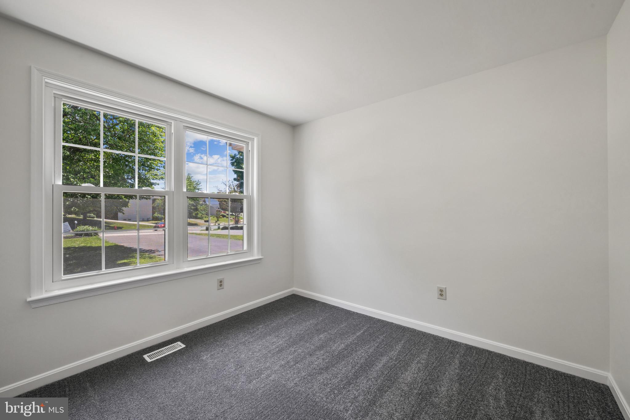 BRYNWOOD HILLS - Residential