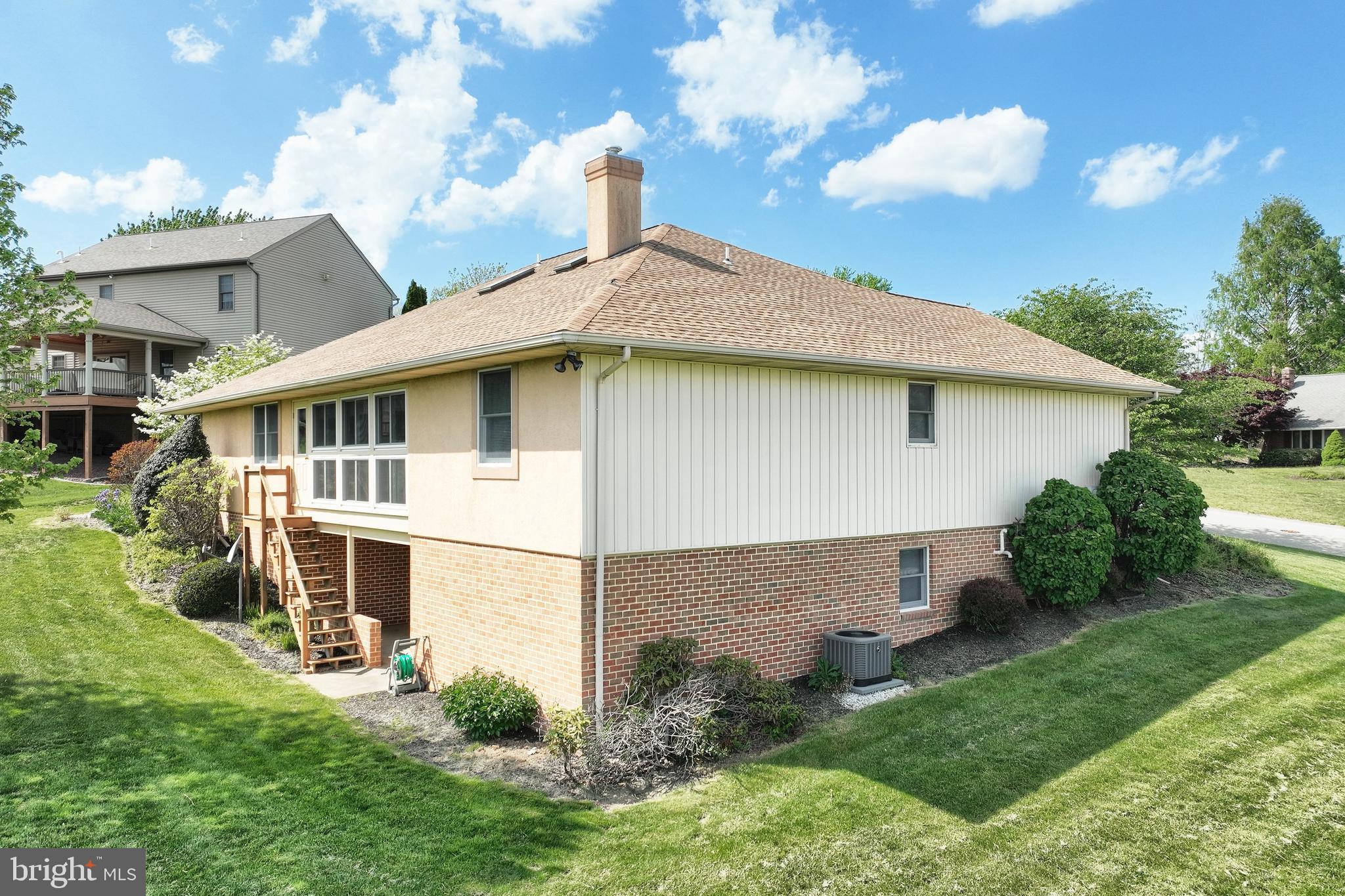 KENDALE HEIGHTS - Residential