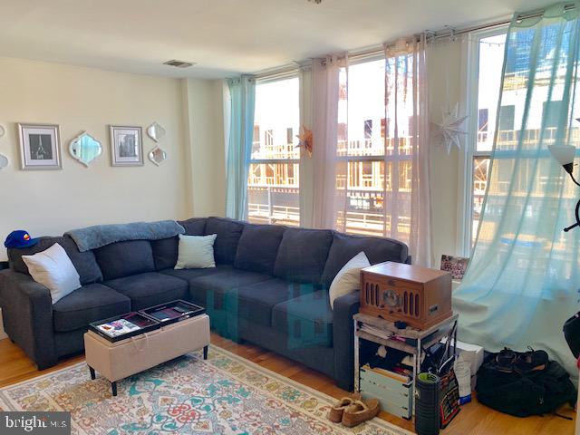 GRADUATE HOSPITAL - Residential Lease