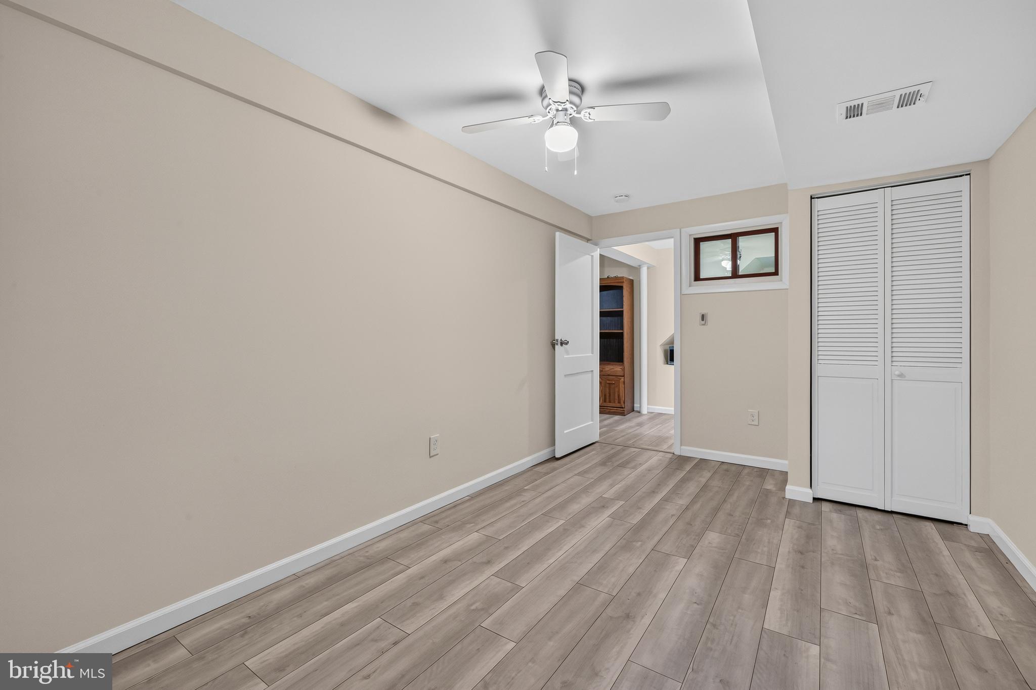 KENSINGTON - Residential