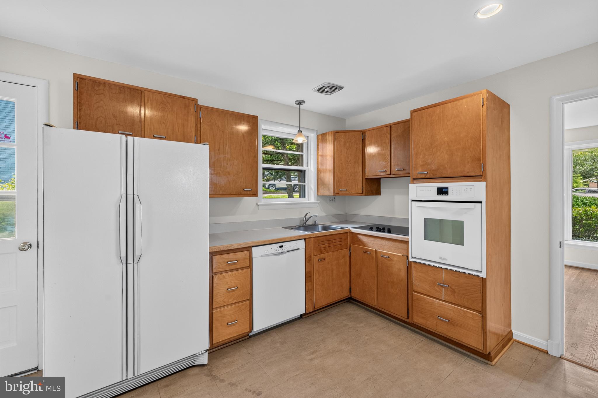 KENSINGTON - Residential