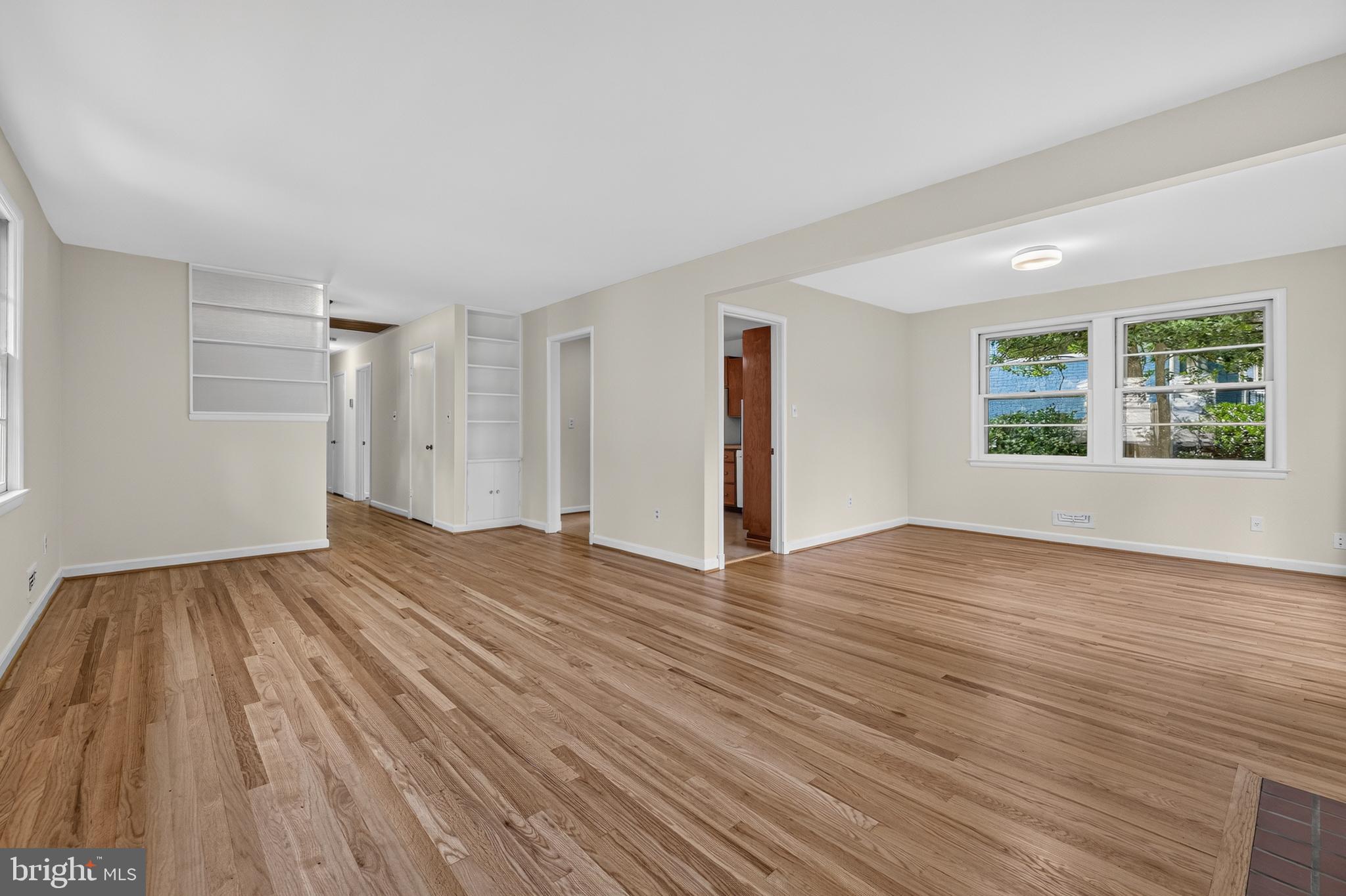 KENSINGTON - Residential