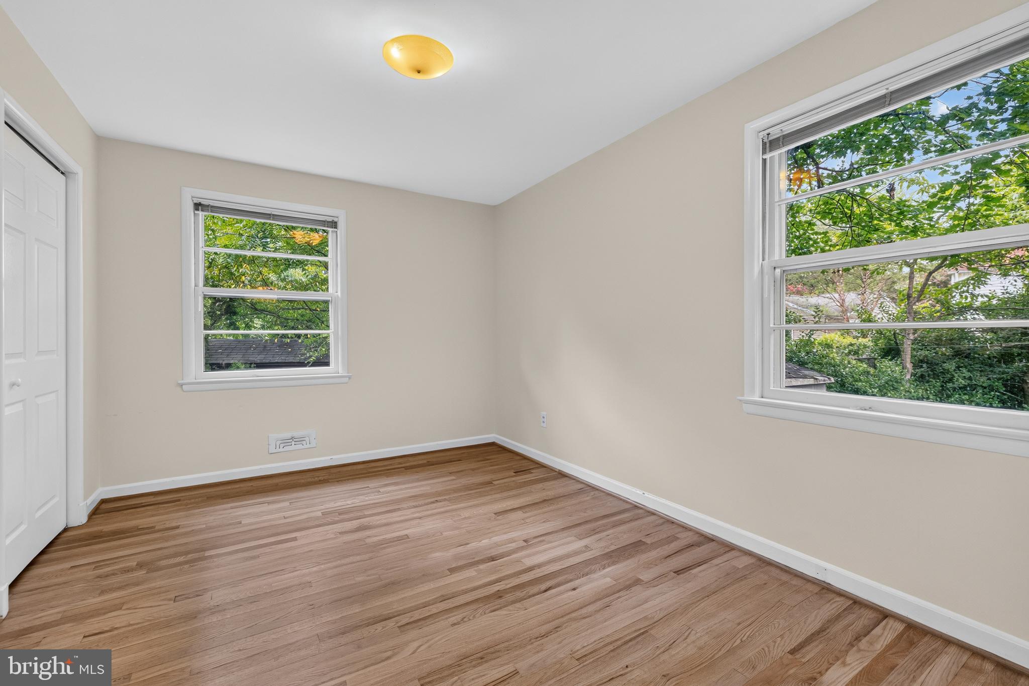 KENSINGTON - Residential