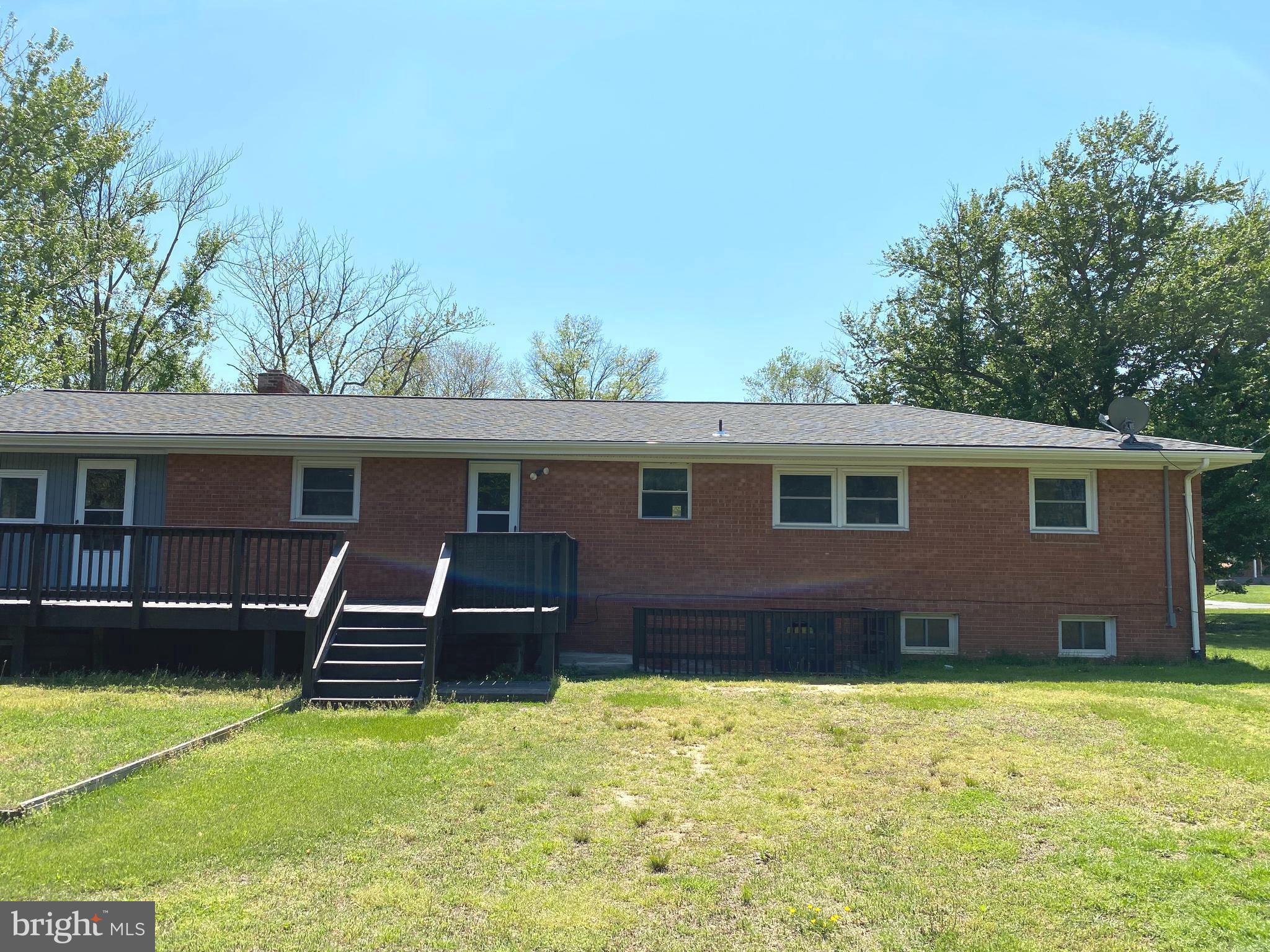 ROCK SPRINGS - Residential Lease