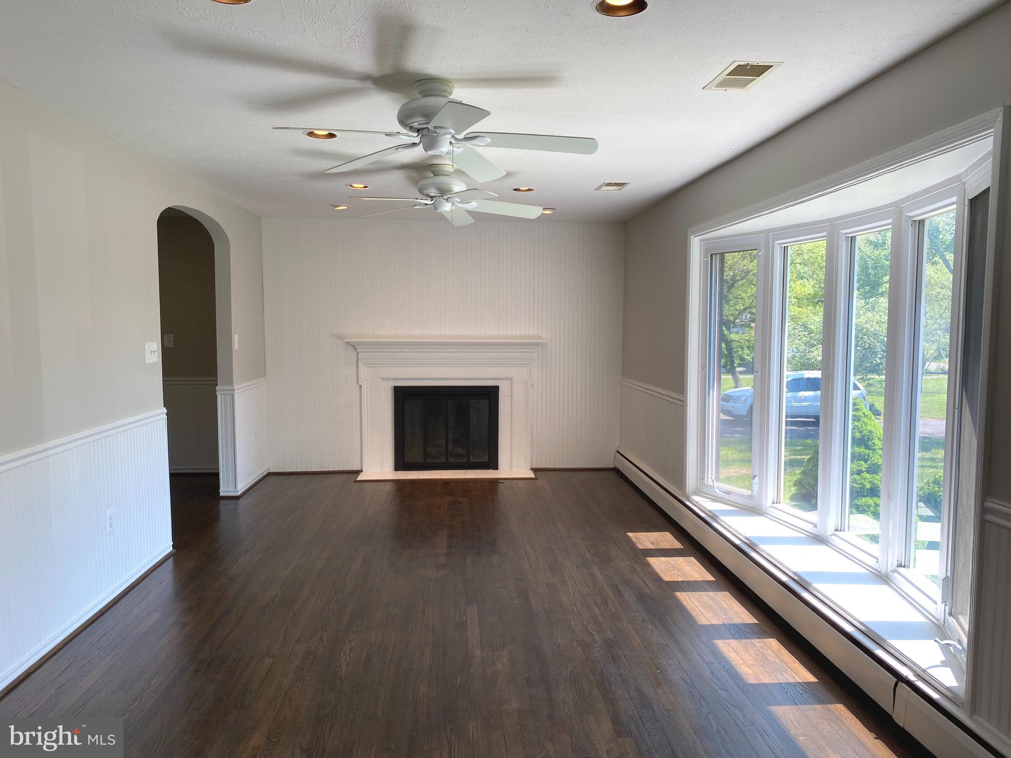 ROCK SPRINGS - Residential Lease